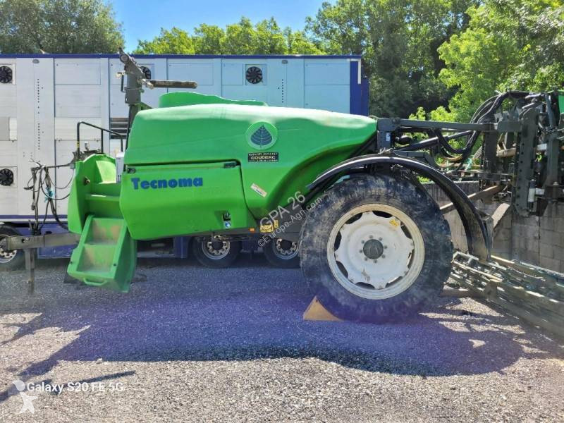 Tecnoma TECNIS 3500 spraying