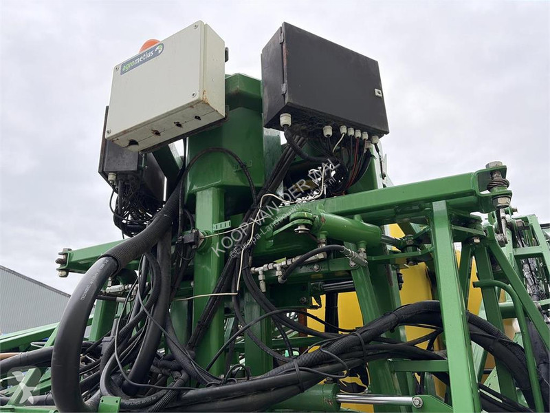 Besprutning John Deere 840 Veldspuit