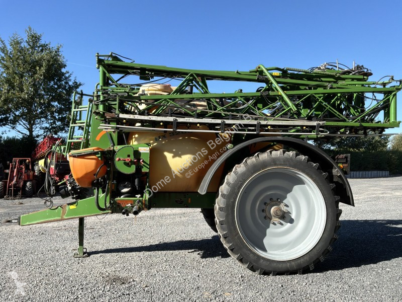 Pulvérisation Amazone UX 3200