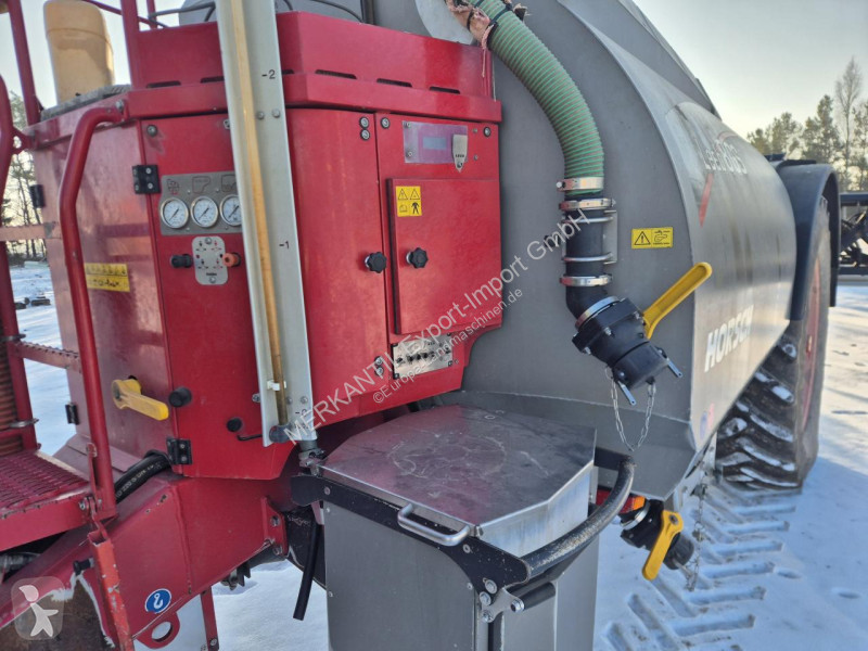 Pulvérisation Horsch  Leeb GS8 36m