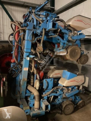 Monosem seeder