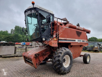 Laverda 3550 R Laverda 3550 R combine harvester 1989 – Combine - 130 HP – Ready for export
