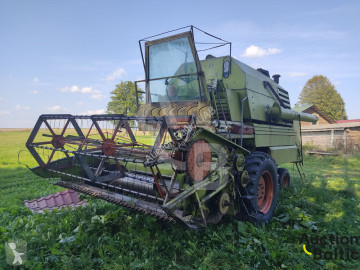 Moissonneuse-batteuse Claas