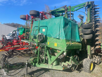 Såningsmaskin John Deere 740 A 9m