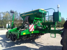 Siewnik John Deere 750A 4M