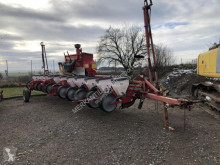Semoir de précision Becker AEROMAT M12 Z
