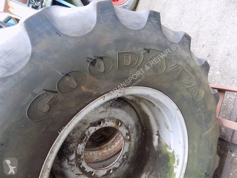 Seminatrice  good year banden met velg 540/65 R 24