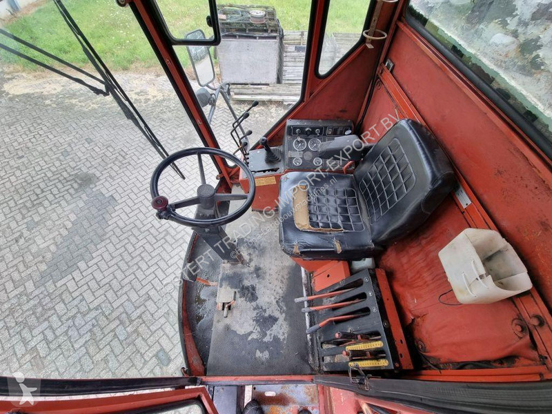 Laverda 3550 R Laverda 3550 R combine harvester...