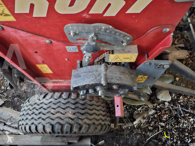 Seeder