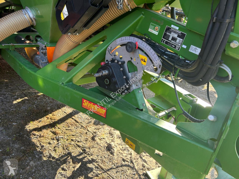 Amazone  EDX 9000-TC seeder