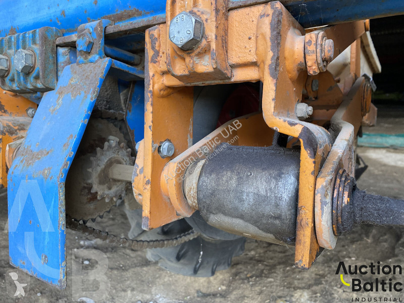 UD2012 seeder