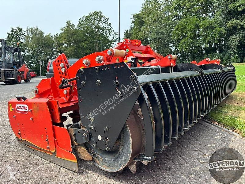 Såningsmaskin  combi Dominator + italia 400...