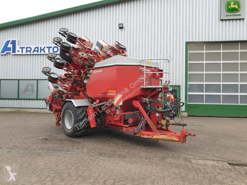 Semoir Becker  AEROMAT MAXI-LINE