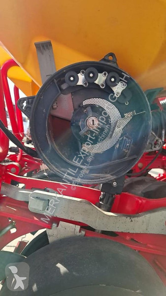 Semoir Väderstad  TEMPO F8 / TPF 8