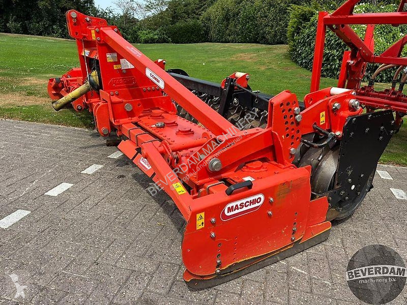 Såningsmaskin  combi Dominator + italia 400...