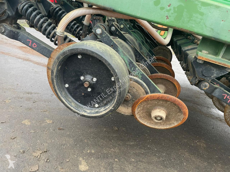 Såningsmaskin John Deere  750A 6m inkl....