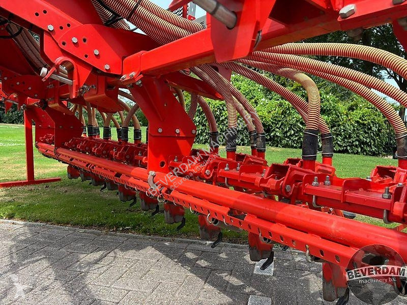 Såningsmaskin  combi Dominator + italia 400...
