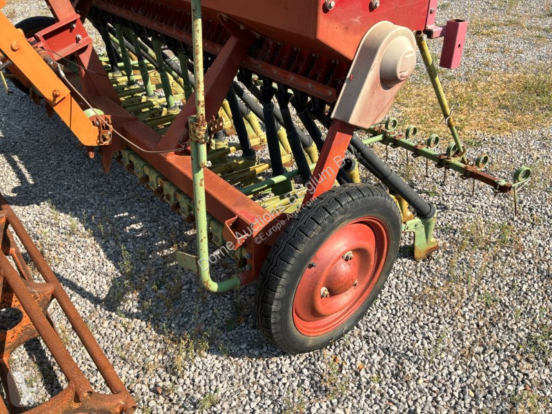 Seeder