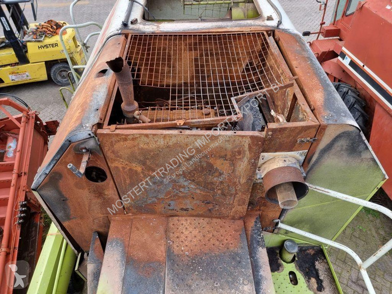 Moisson Claas Dominator 68s Claas Dominator 68S...