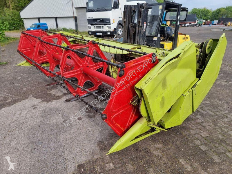 Moisson Claas Dominator 68s Claas Dominator 68S...