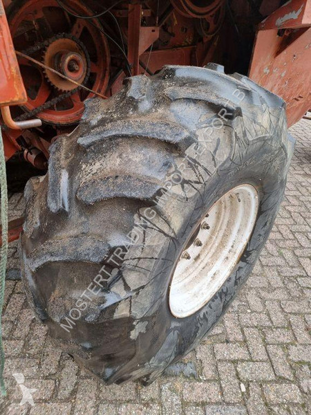 Laverda 3550 R Laverda 3550 R combine harvester...