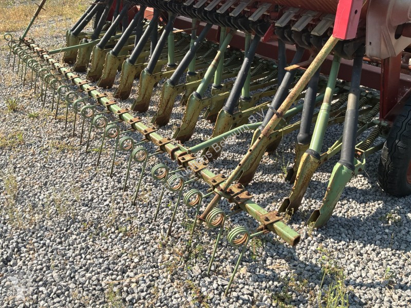 Seeder