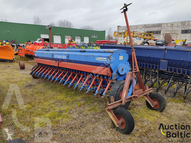 Сеялка Stegsted 4M.33R