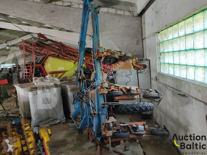 UD2000 seeder