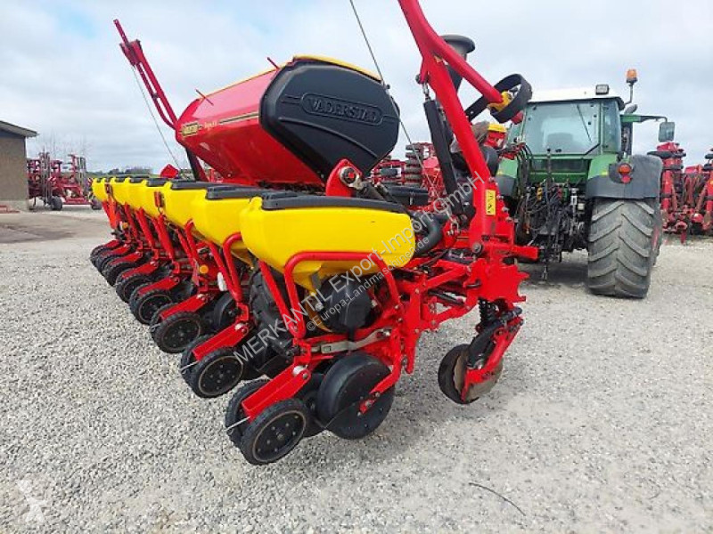 Semoir Väderstad  Tempo F8 mit E Service