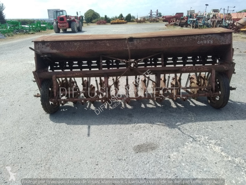 Case IH SEMOIR EN LIGNE 3M seeder