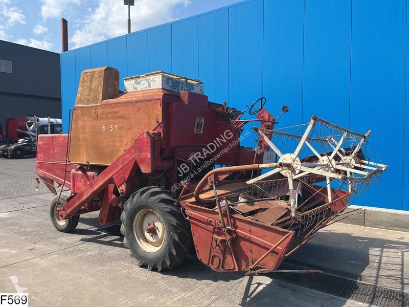 Secí stroj  851 Mc Cormick International 851