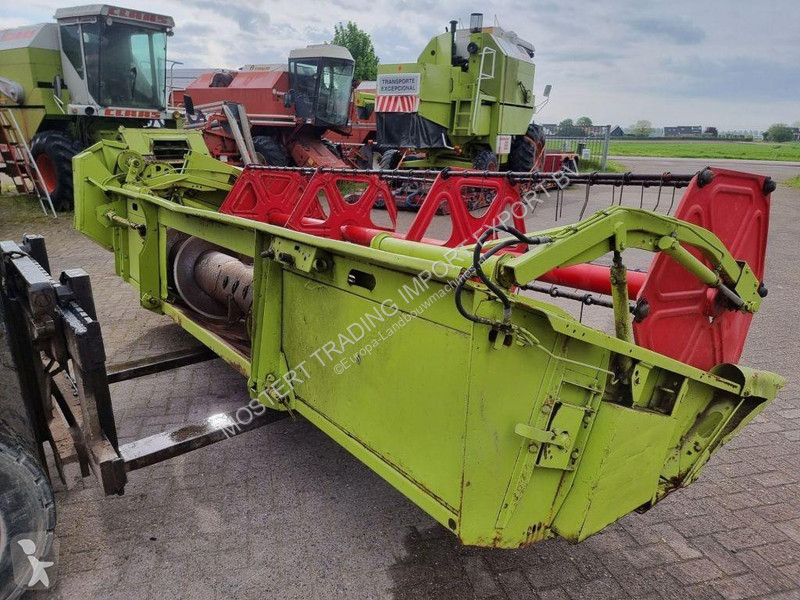 Moisson Claas Dominator 68s Claas Dominator 68S...