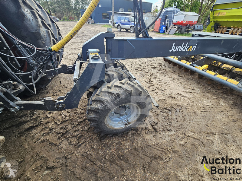 D400 Plus seeder