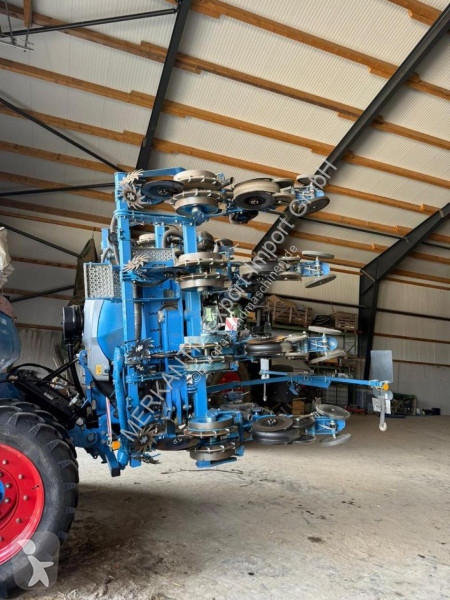 Semoir Lemken Azurit 9 mit Solitair 12SW
