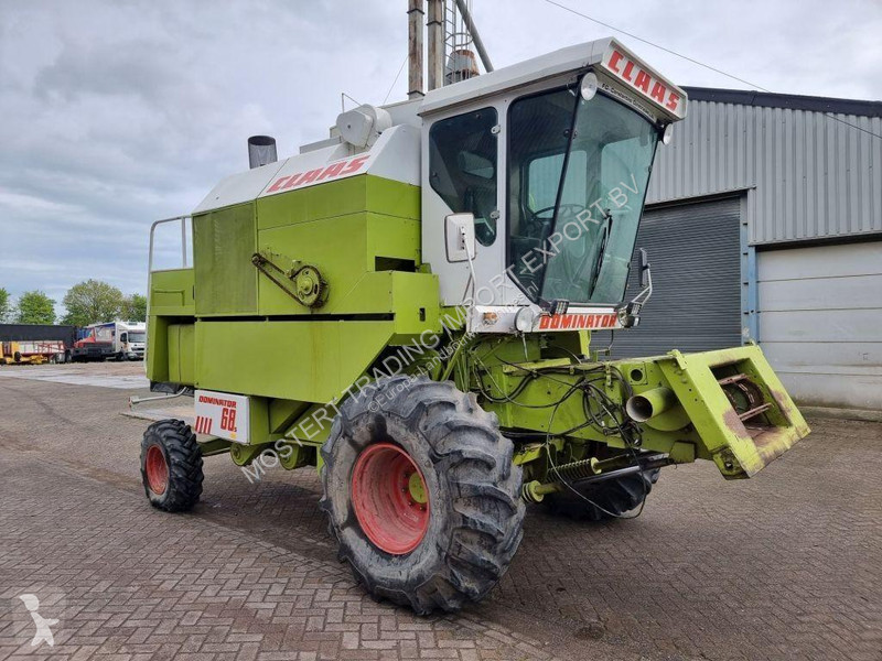 Moisson Claas Dominator 68s Claas Dominator 68S...