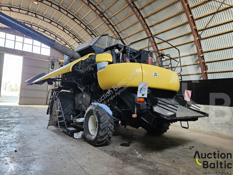 Skörd New Holland CR 9080
