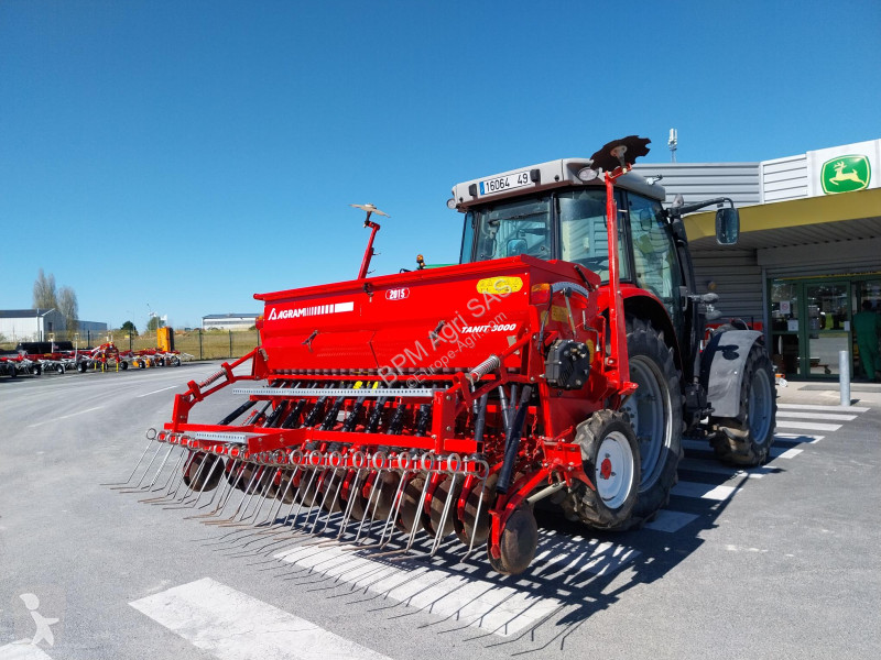Agram  seeder