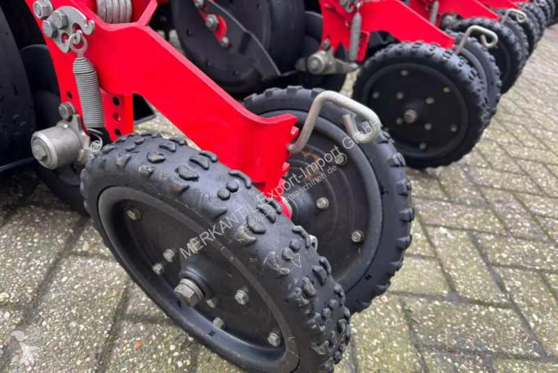 Semoir Väderstad  FH 2200 + Tempo V10