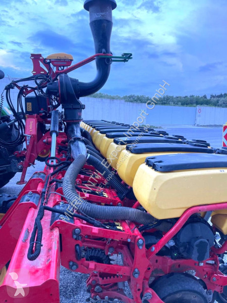 Semoir Väderstad  Tempo TPV9 12 Reihen