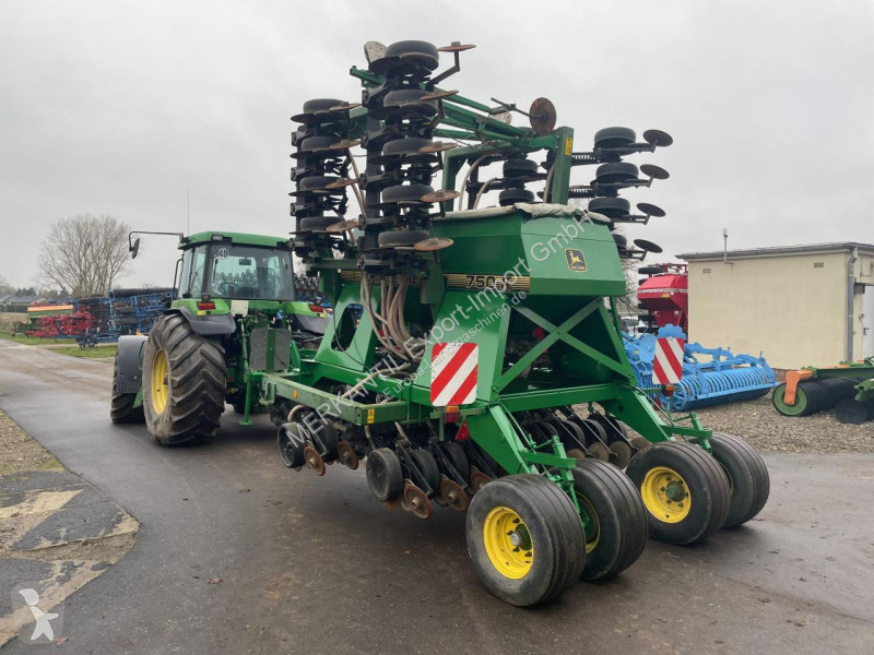Såningsmaskin John Deere  750A 6m inkl....