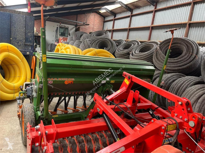 Såningsmaskin Amazone D9-30 Zaaimachine