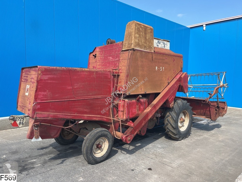 Secí stroj  851 Mc Cormick International 851
