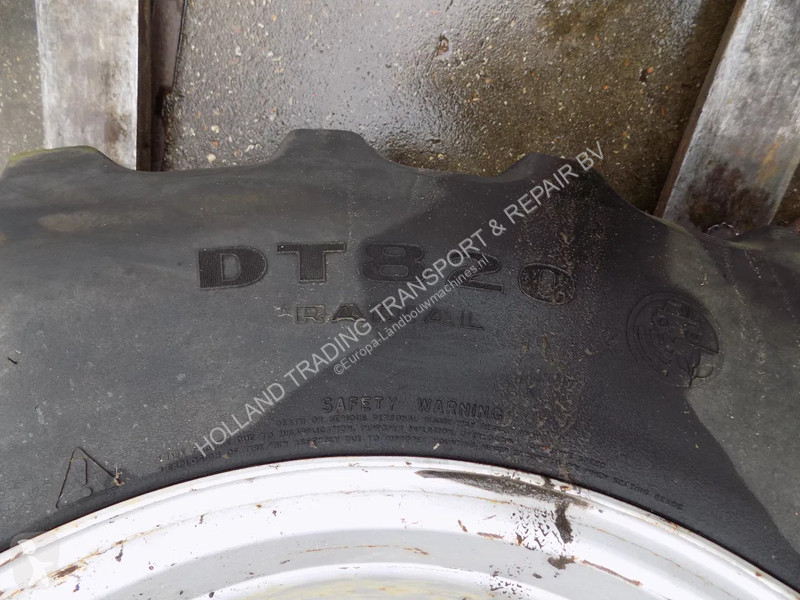 Seminatrice  good year banden met velg 540/65 R 24