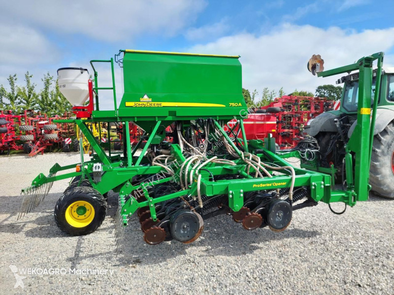 Semoir John Deere  750A 6m