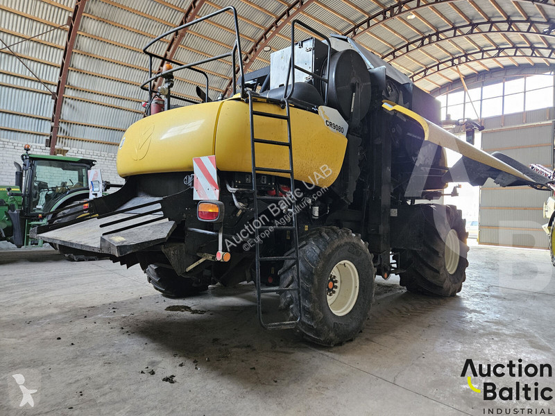 Skörd New Holland CR 9080