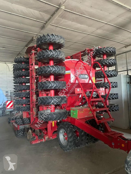 Horsch  Pronto 8 DC seeder