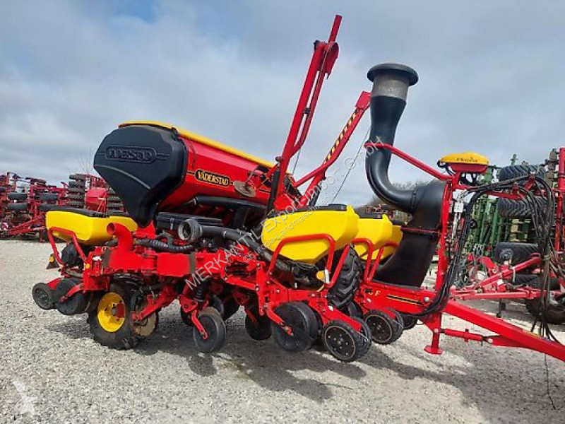 Semoir Väderstad  Tempo F8 mit E Service