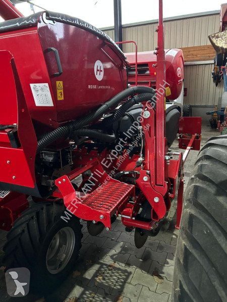 Horsch  Maestro 6 TX  seeder