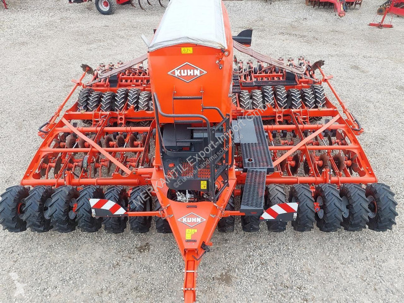 Såningsmaskin Kuhn 6000 RC „Mix“ Vistaflow