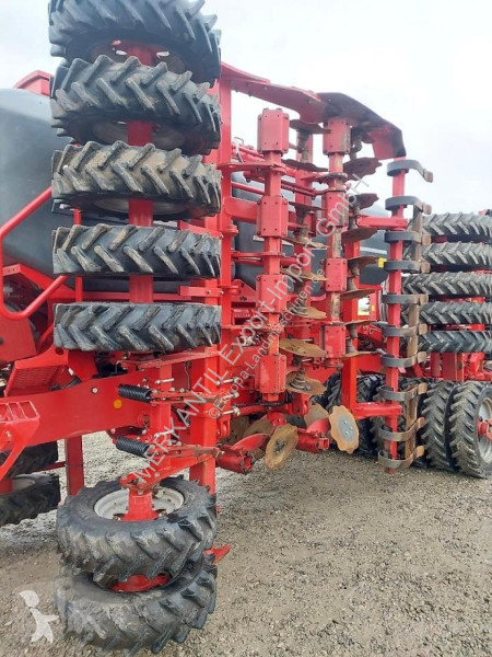 Horsch  Focus 6 TD mit DuoDrill seeder